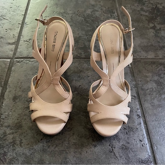 Gianni Bini Shoes - Gianni Bini Women’s Shoes Heels Sandals . US 7.5 M . Euro 37.5 . 7 1/2 37 1/2
